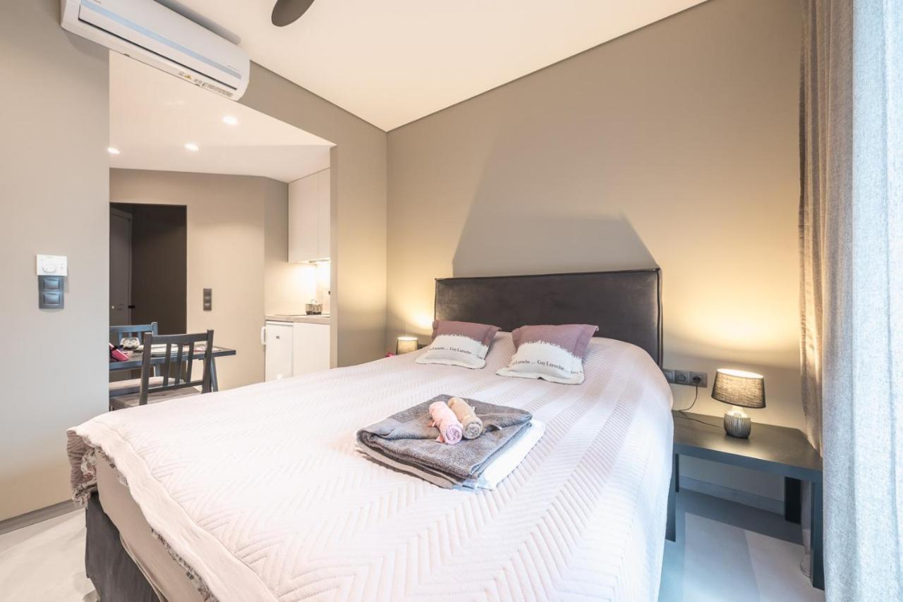 Ionia Luxury Suites B アテネ エクステリア 写真
